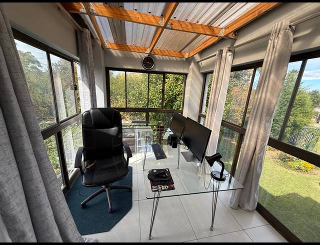 8 BEDROOM HOUSE FOR SALE IN KAALPLAATS WEST